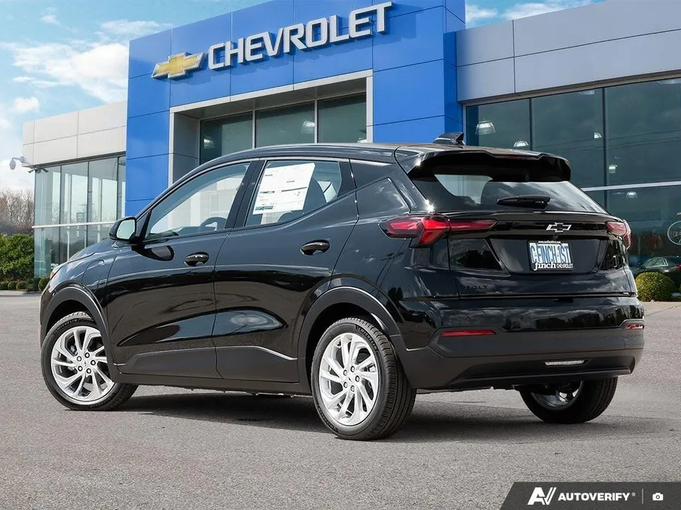 Chevrolet Bolt 2027 photo 4