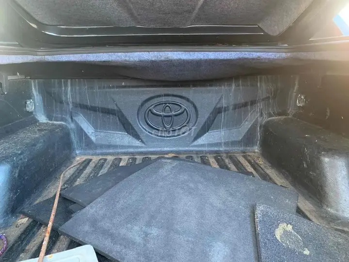Toyota Hilux 2013 photo 5