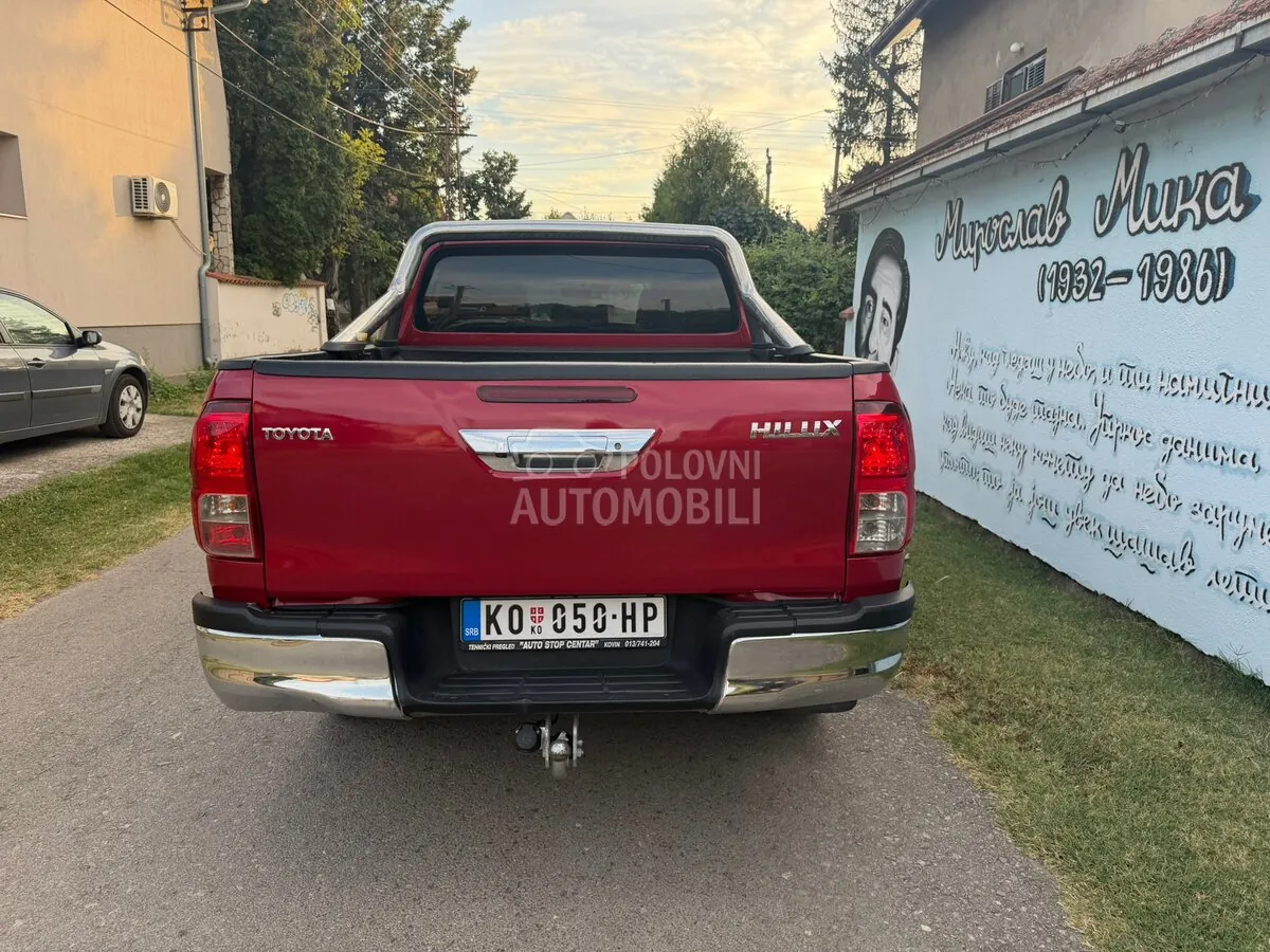 Toyota Hilux 2017 photo 4