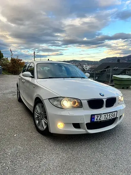 BMW 118D 2008 photo 2