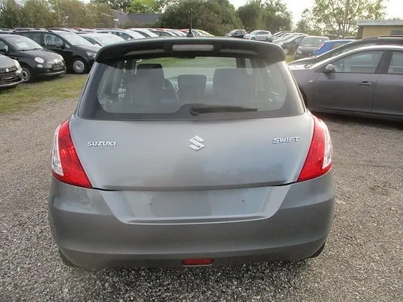 Suzuki Swift 2012 photo 4