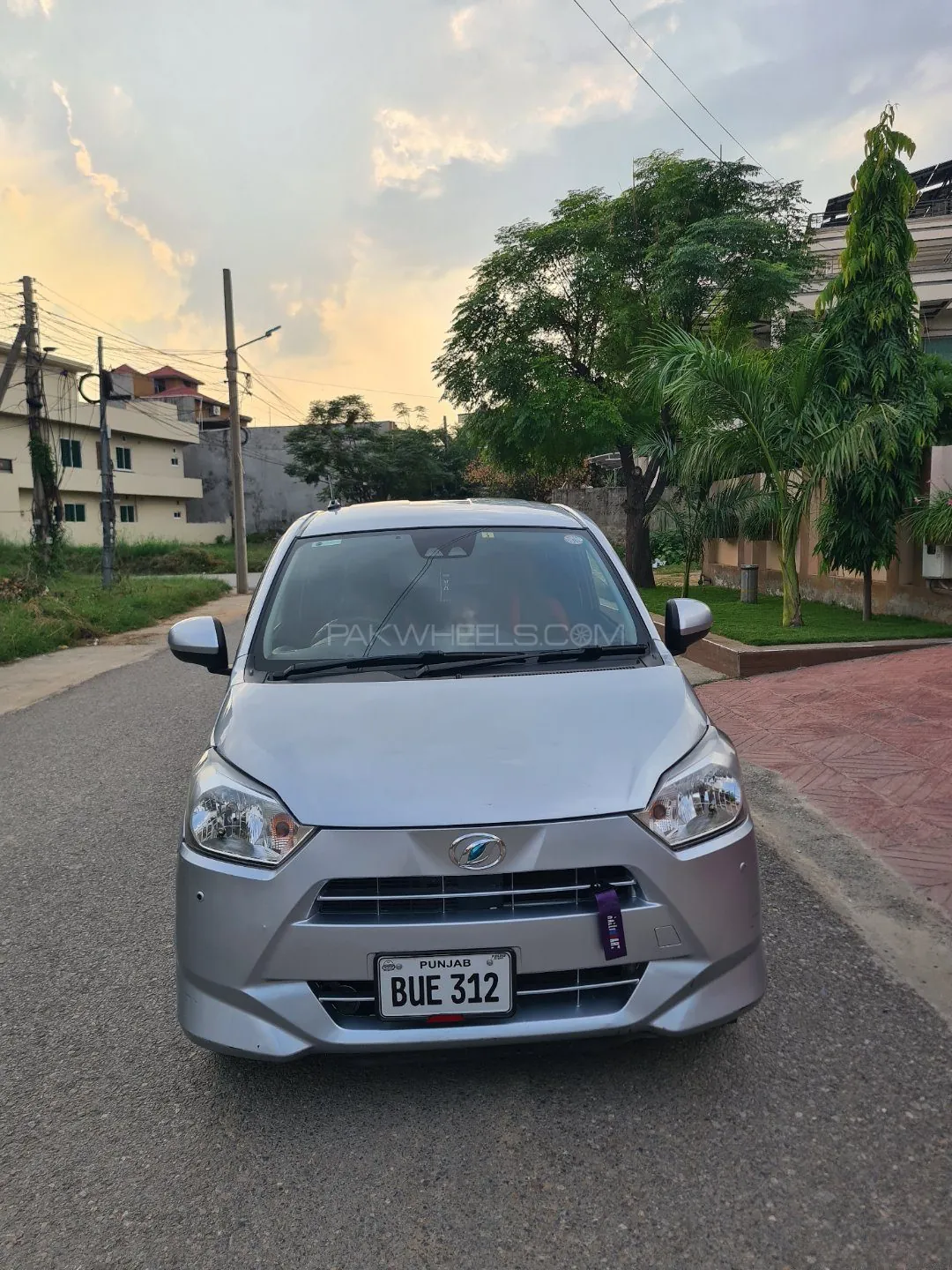 Daihatsu Mira