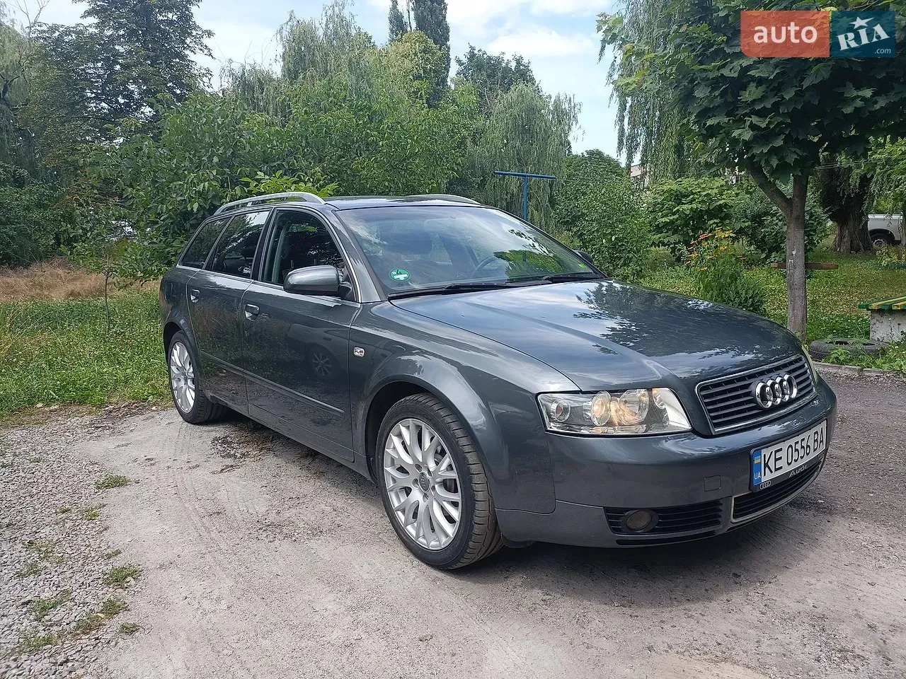 Audi A4 2004 photo 2