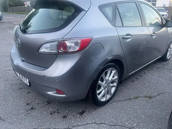 Mazda 3 2011 photo 4