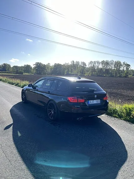 BMW 525D 2011 photo 2