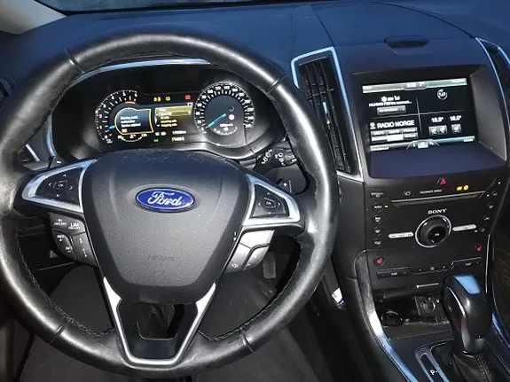 Ford S-Max 2015 photo 2