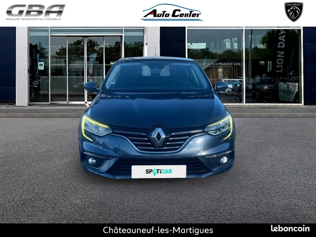 Renault Megane 2016 photo 2
