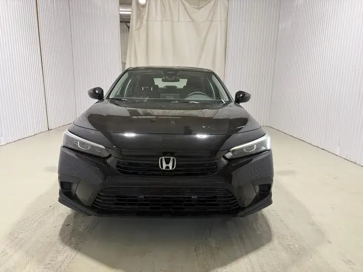 Honda Civic 2022 photo 3