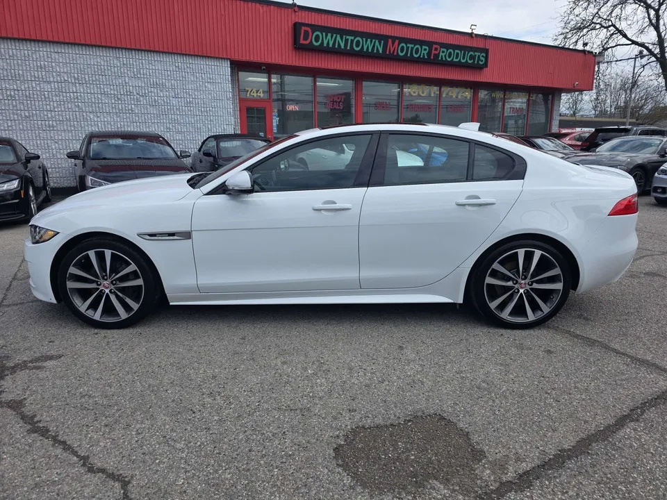 Jaguar Xe 2018 photo 3