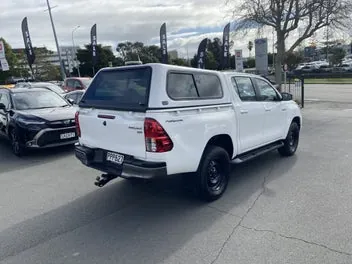 Toyota Hilux 2022 photo 3