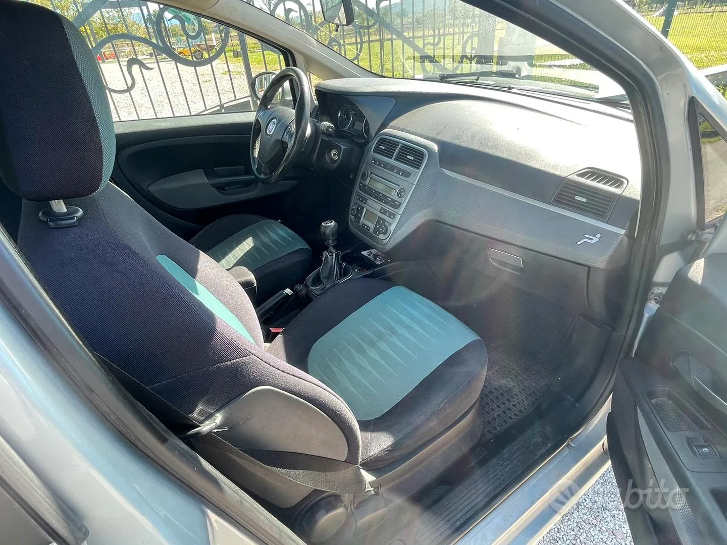 Fiat Grande Punto 2009 photo 4