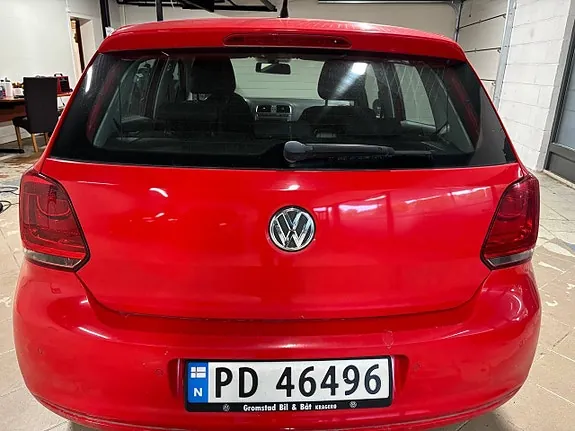 Volkswagen Polo 2014 photo 2