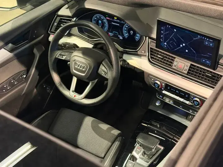 Audi Q5 2021 photo 2