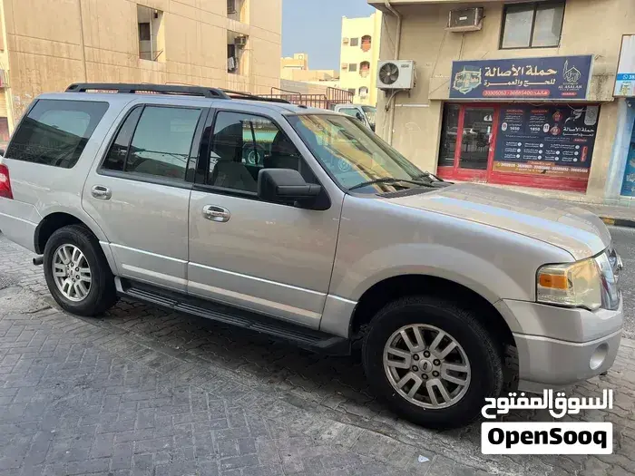 Ford Expedition 2014 photo 2
