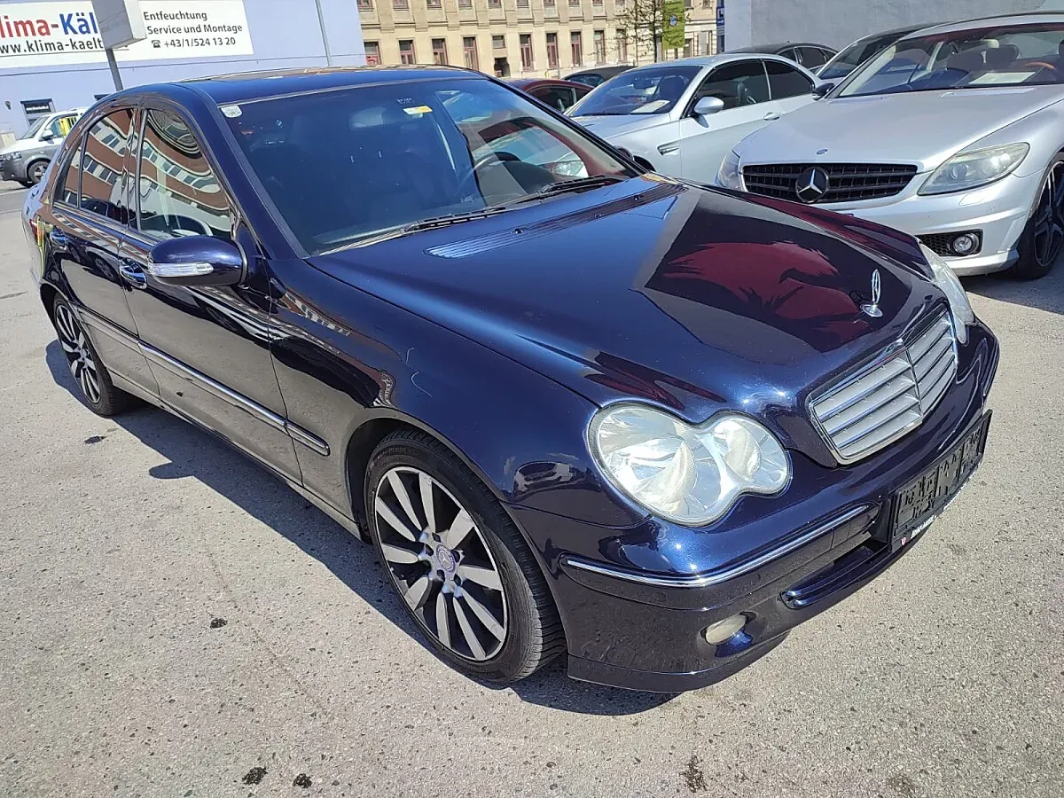 Mercedes-Benz C-Class 2007 photo 2