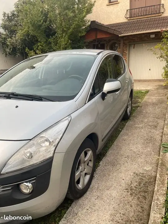 Peugeot 3008 2012 photo 2