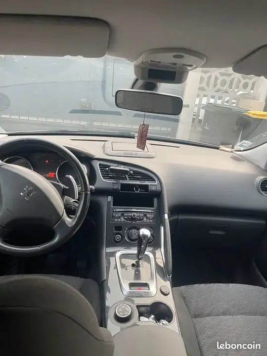 Peugeot 3008 2012 photo 3