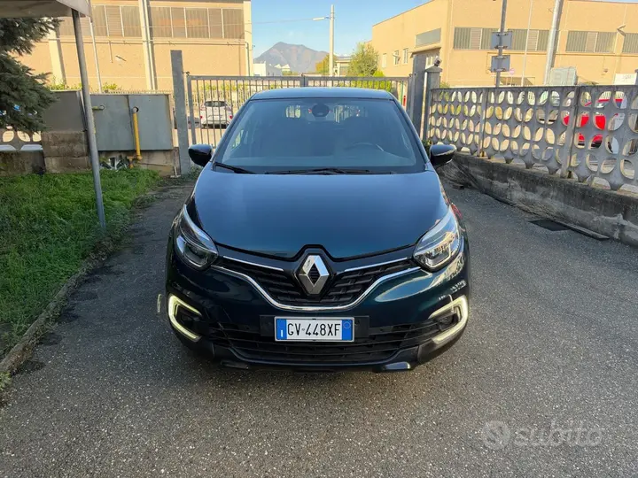 Renault Captur 2018 photo 2
