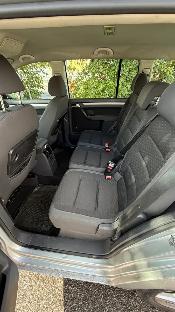 Volkswagen Touran 2008 photo 3