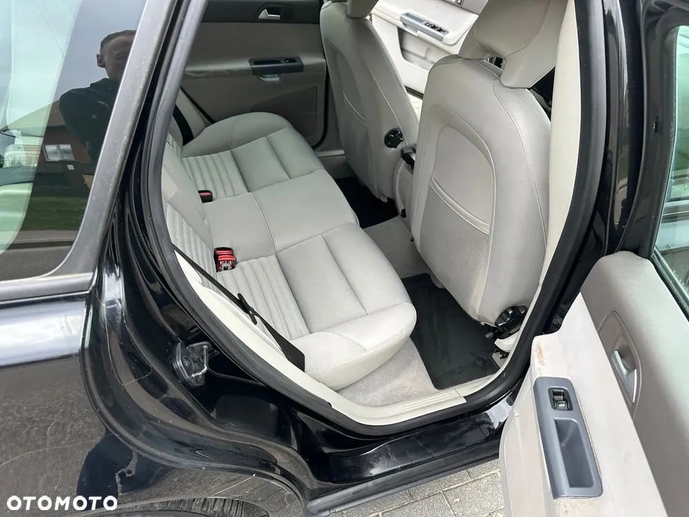 Volvo V50 2008 photo 4