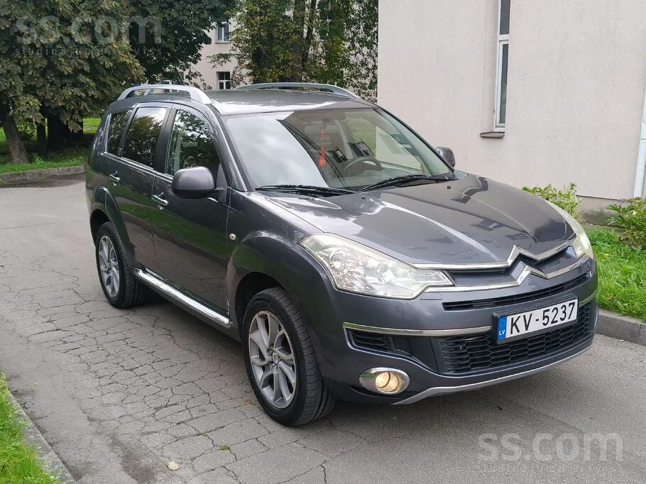 Citroen C-Crosser 2008 photo 2