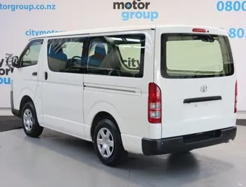 Toyota Hiace 2022 photo 3