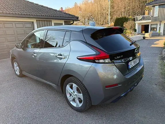 Nissan Leaf 2021 photo 4