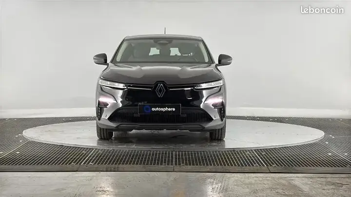 Renault Megane 2023 photo 2