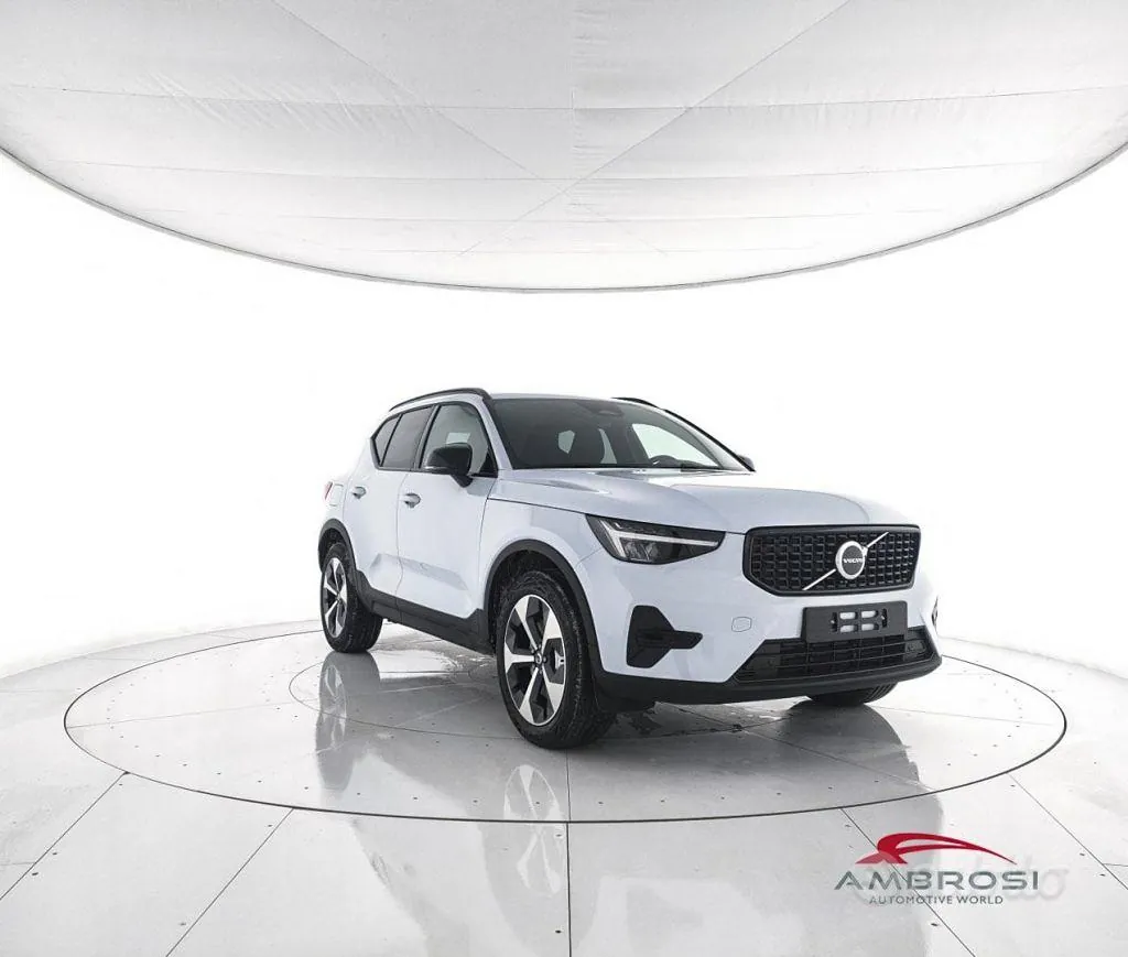 Volvo Xc40 2026 photo 2