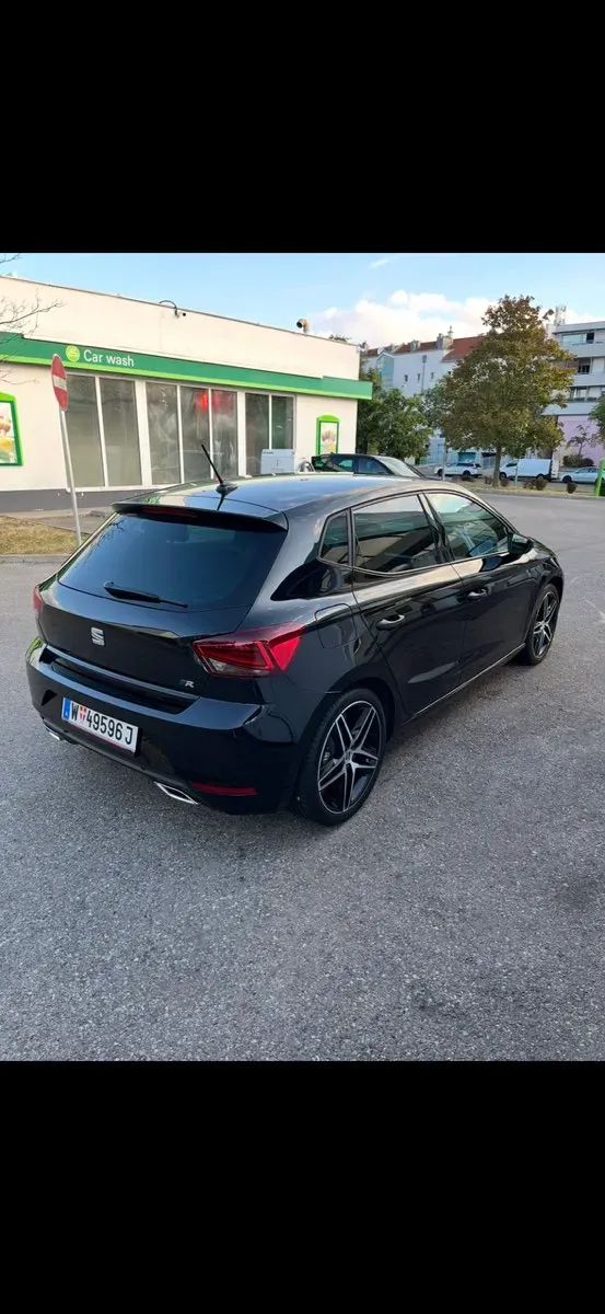 Seat Ibiza 2023 photo 2