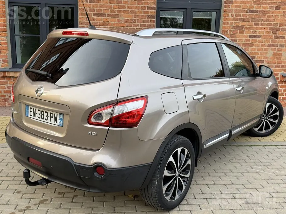 Nissan Qashqai+2 2011 photo 4