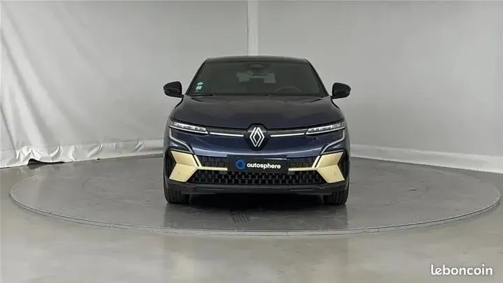 Renault Megane 2023 photo 2