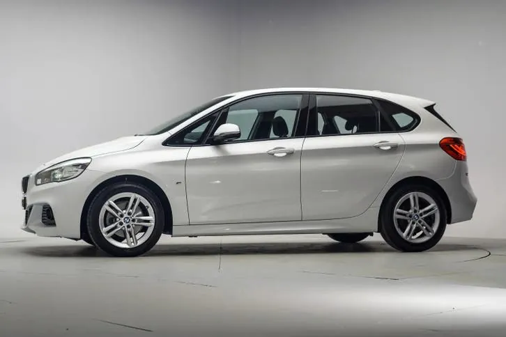 BMW 2 Series Active Tourer 2017 photo 2