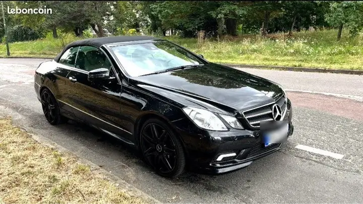 Mercedes-Benz E-Class 2011 photo 3