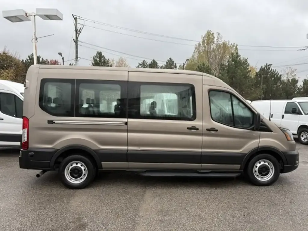 Ford Transit Passenger Wagon 2020 photo 2