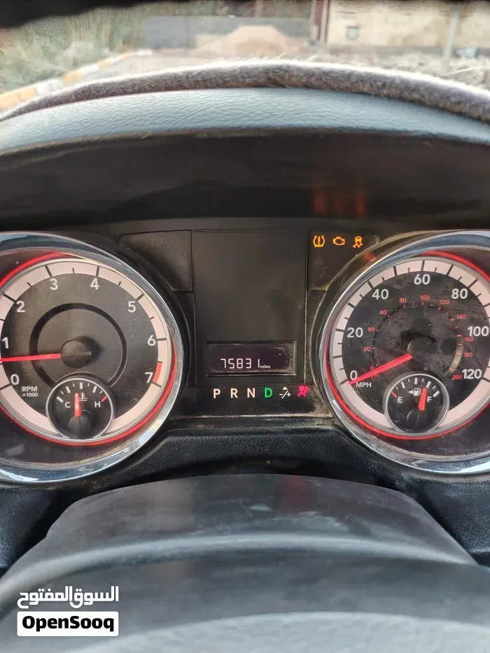 Dodge Caravan 2011 photo 2