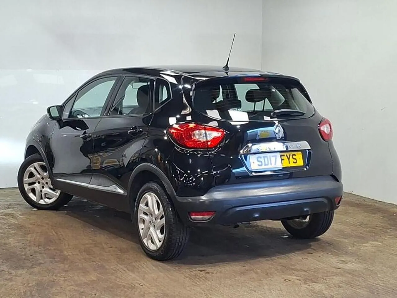 Renault Captur 2017 photo 2