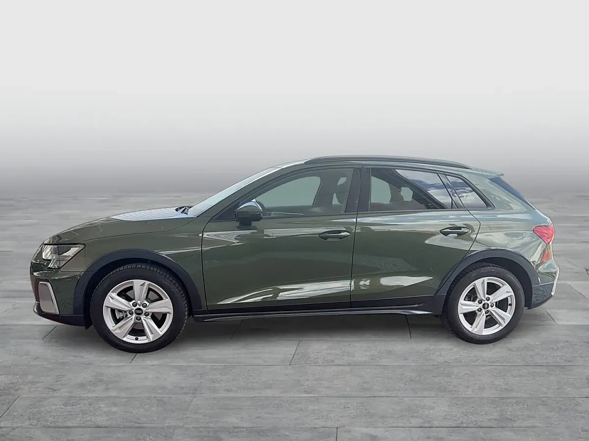 Audi A3 2025 photo 2