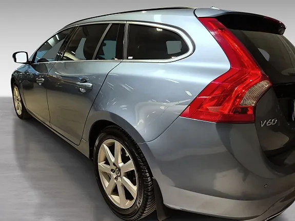 Volvo V60 2017 photo 4