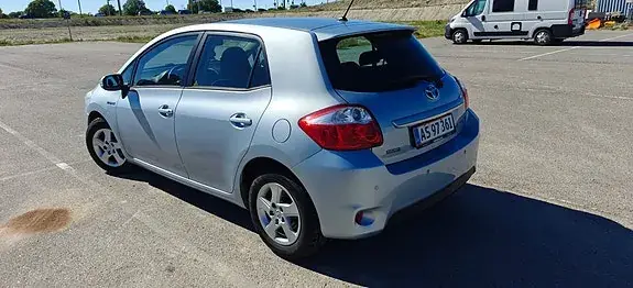 Toyota Auris 2011 photo 4