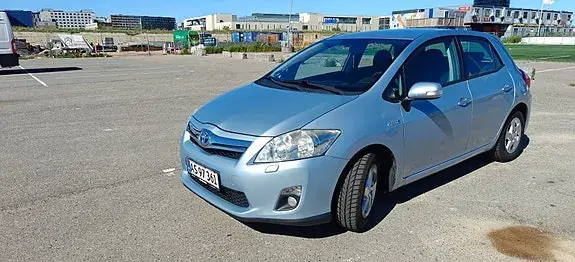 Toyota Auris 2011 photo 3