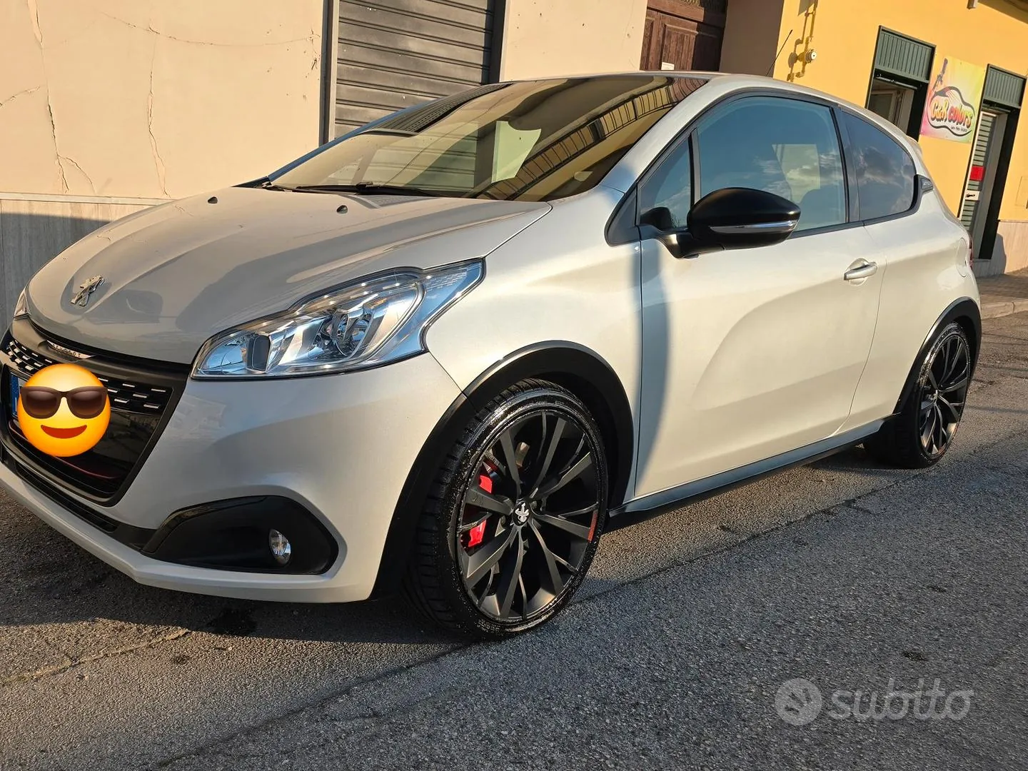 Peugeot 208