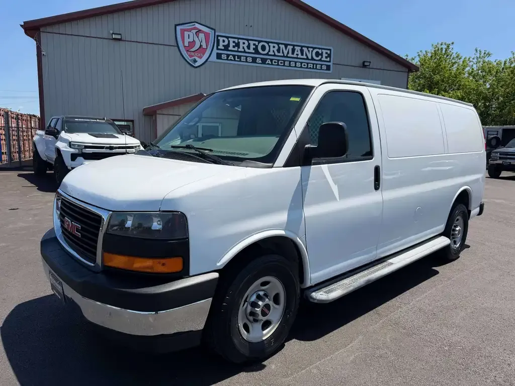 GMC Savana