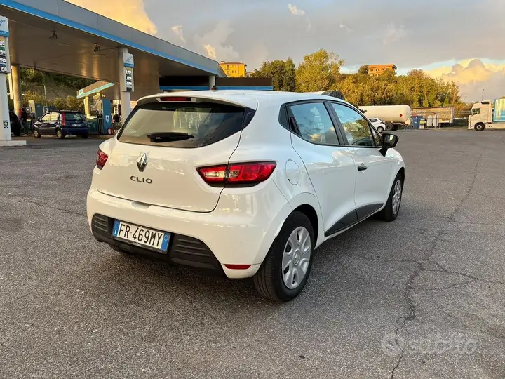Renault Clio 2018 photo 4