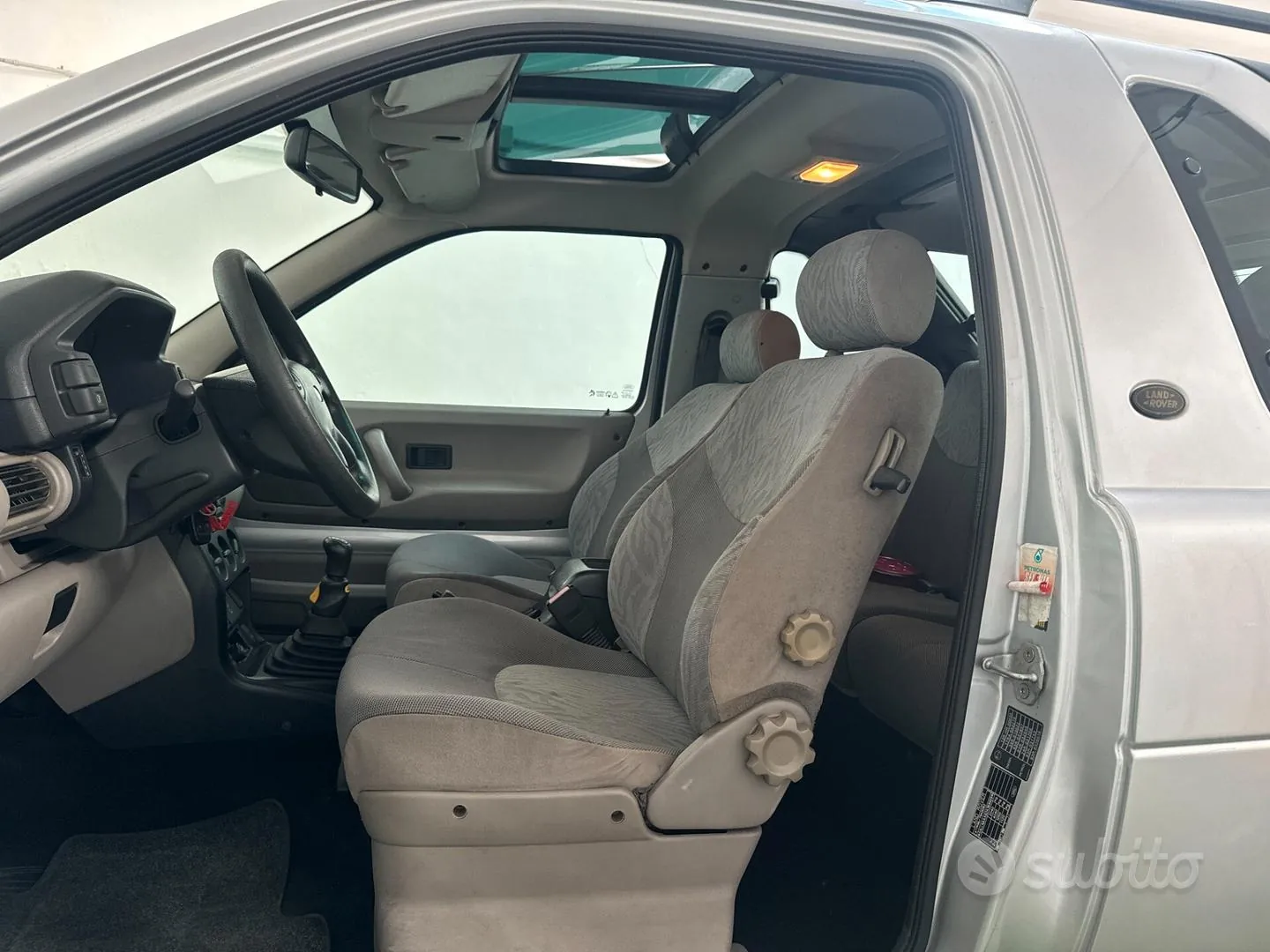 Land Rover Freelander 2002 photo 4
