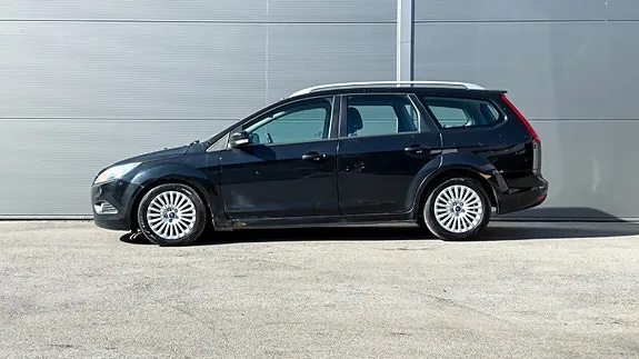 Ford Focus 2011 photo 2