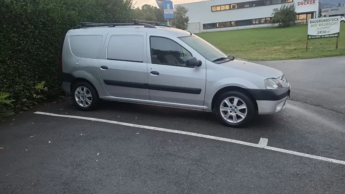 Dacia Logan 2008 photo 3