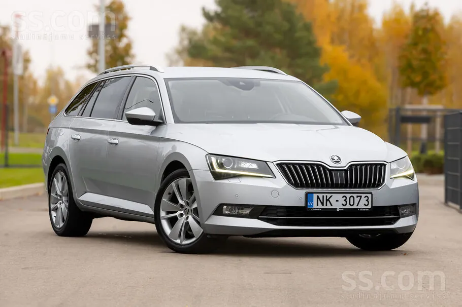 Skoda Superb 2019 photo 3