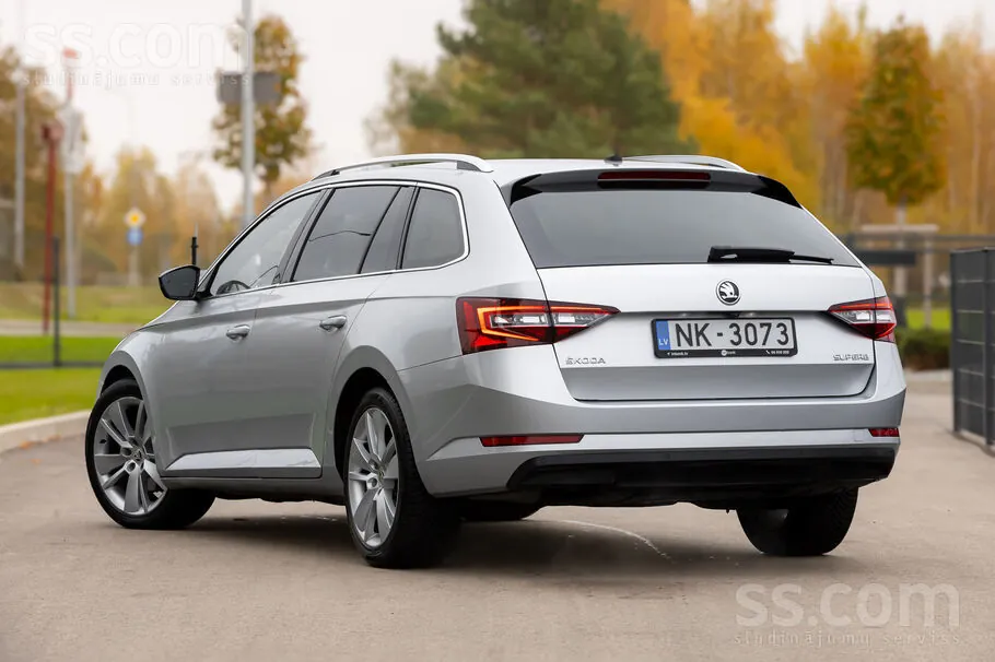 Skoda Superb 2019 photo 4