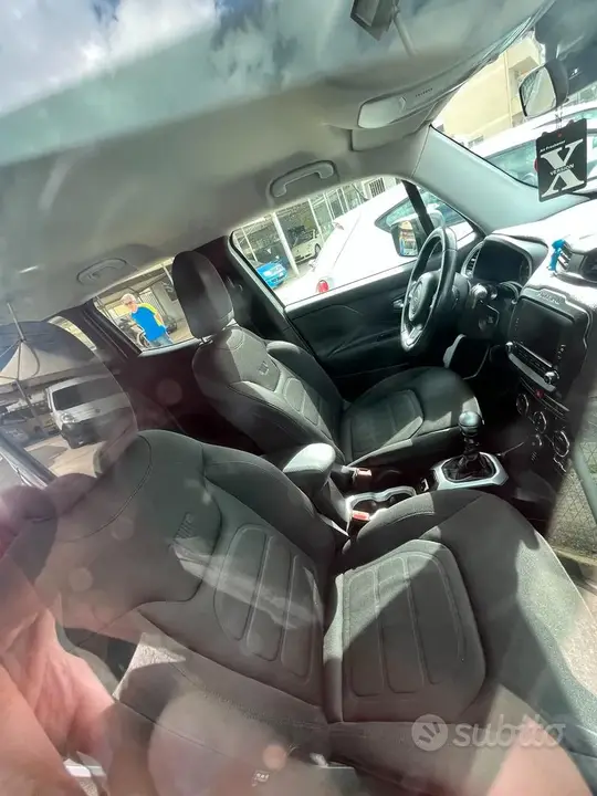 Jeep Renegade 2017 photo 3